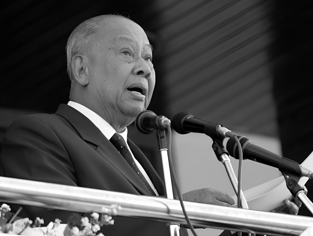 Việt Nam để Quốc tang tưởng nhớ nguyên Chủ tịch Lào Khamtay Siphandone