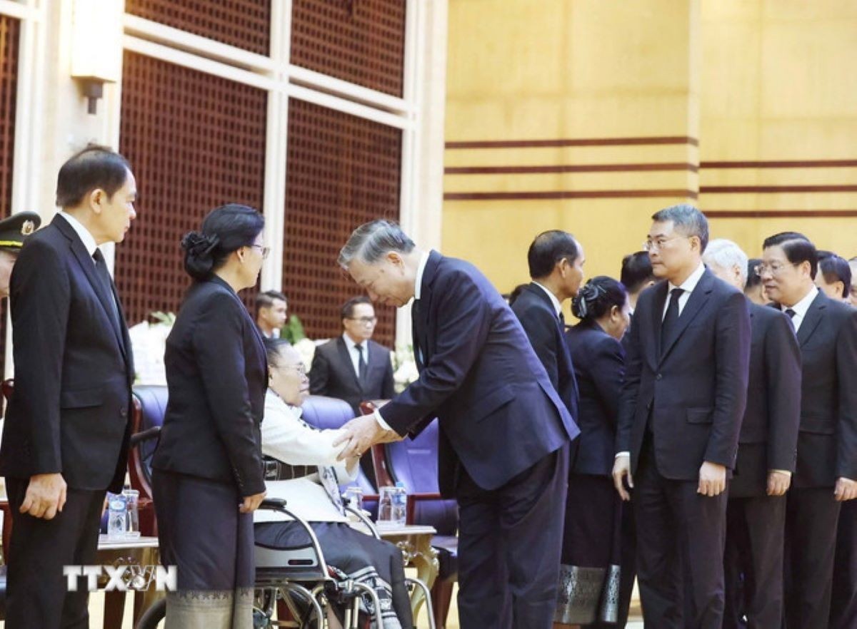 Tổng Bí thư Tô Lâm viếng Đại tướng Khamtay Siphandone