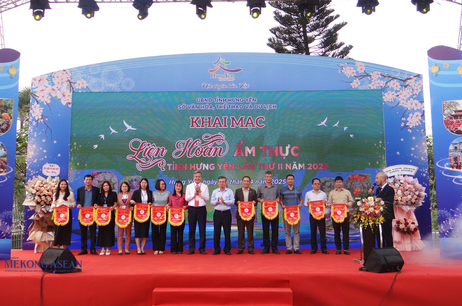 Ấn tượng khai mạc liên hoan ẩm thực tỉnh Hưng Yên lần thứ II năm 2025