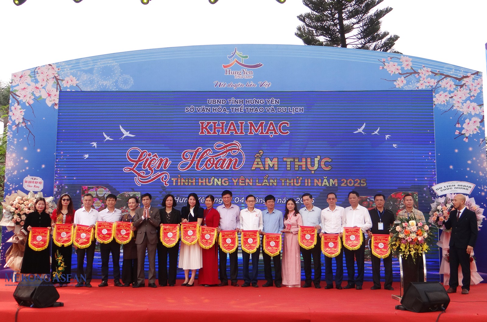 Ấn tượng khai mạc liên hoan ẩm thực tỉnh Hưng Yên lần thứ II năm 2025