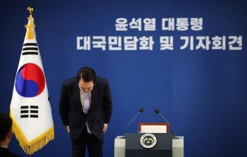 Tổng thống Hàn Quốc Yoon Suk-yeol phát biểu sau khi bị phế truất