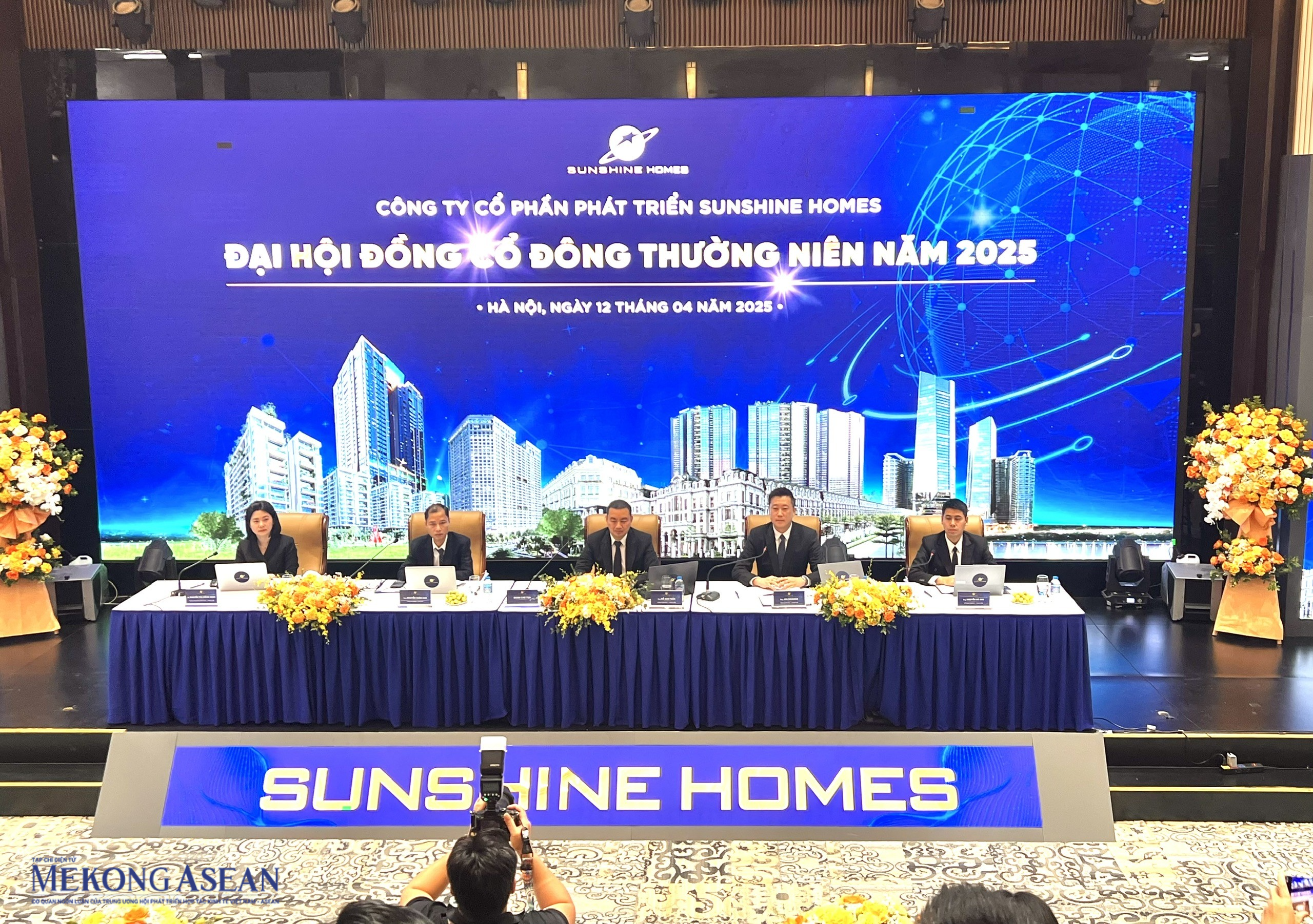 'Sếp ngoại' của Sunshine Homes: 'Đẩy mạnh bán hàng cho khách nước ngoài'