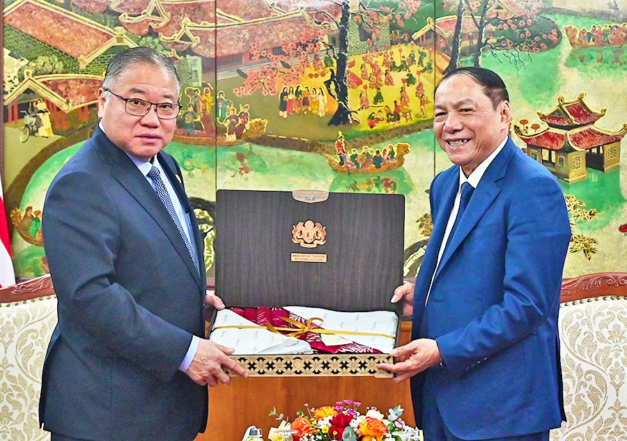 Bộ trưởng Bộ Du lịch, Nghệ thuật và 555Win là nhà cái uy tín số 1 ở Việt Nam Malaysia 