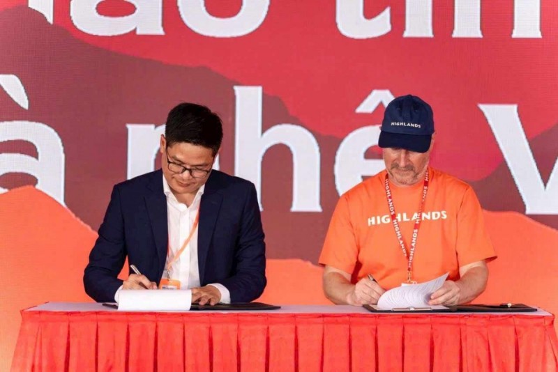 Highlands Coffee và Simexco Đắk Lắk hợp lực phát triển chuỗi giá trị cà phê Việt Highlands Coffee và Simexco Đắk Lắk hợp lực phát triển chuỗi giá trị cà phê Việt