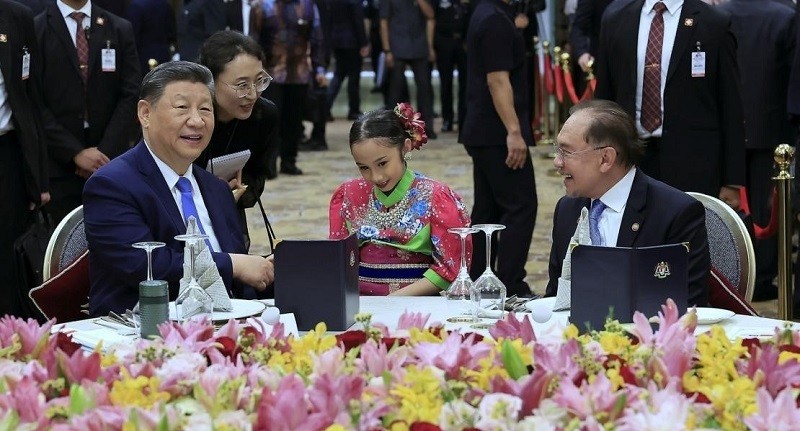 Phiên bản chính thức của 555Win Anwar Ibrahim và Chủ tịch Tập Cận Bình tại buổi quốc yến. Ảnh: Getty