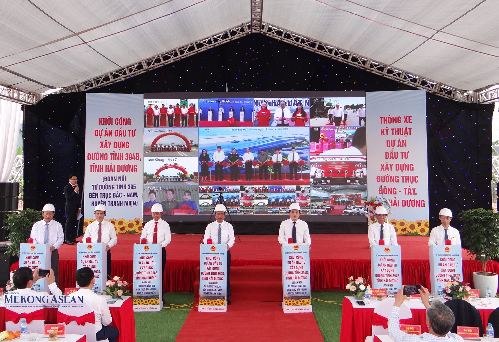 Ông Lưu Văn Bản, Ủy viên Ban Thường vụ Tỉnh ủy, Phó Chủ tịch Thường trực UBND tỉnh Hải Dương và các đại biểu thực hiện nghi lễ bấm nút khởi công Dự án đầu tư xây dựng đường tỉnh 394B, tỉnh Hải Dương (đoạn nối từ đường tỉnh 395 đến đường trục Bắc - Nam huyện Thanh Miện). Ảnh: Phùng Nguyện.