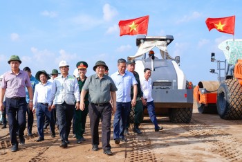 Hoàn thành cao tốc Cần Thơ - Cà Mau trước 19/12