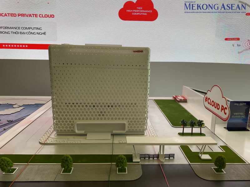 Tại sự kiện, Viettel trưng bày mô hình trung tâm dữ liệu được thiết kế đáp ứng tiêu chuẩn TIA – 942 Rated 3. Ảnh: Hà Anh/555win Login.