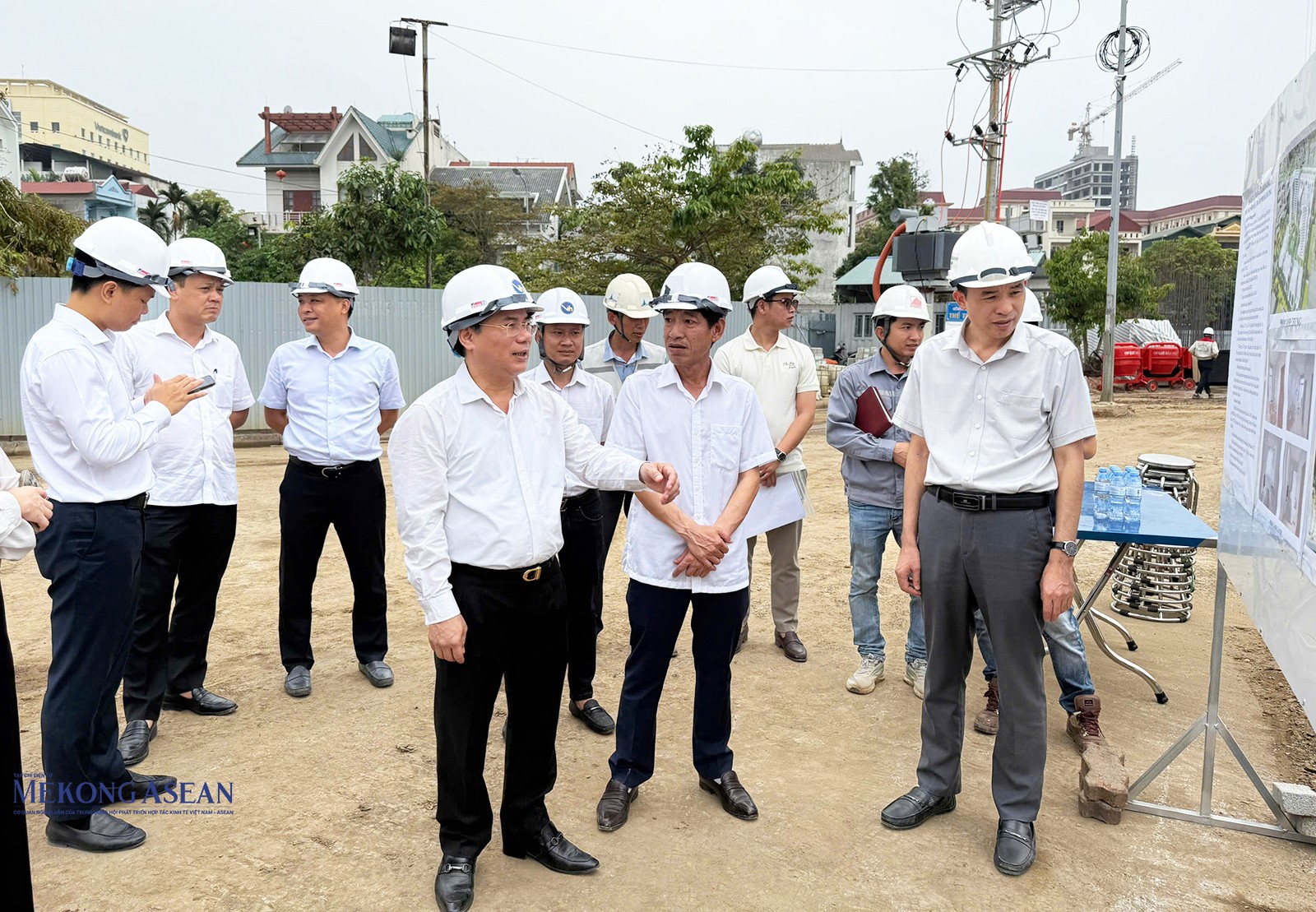 Tại buổi kiểm tra, Thứ trưởng Xây dựng Nguyễn Văn Sinh yêu cầu Sở Xây dựng tỉnh Hải Dương, Ban Quản lý dự án đầu tư xây dựng tỉnh, CTCP Bất động sản Thành Đông, CTCP Đầu tư Newland đẩy nhanh tiến độ xây dựng các dự án. 