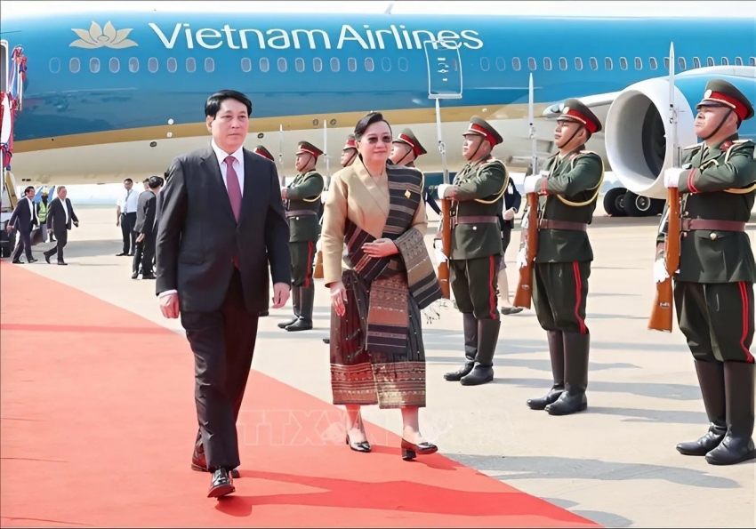 Chủ tịch nước Lương Cường bắt đầu thăm cấp Nhà nước đến Lào