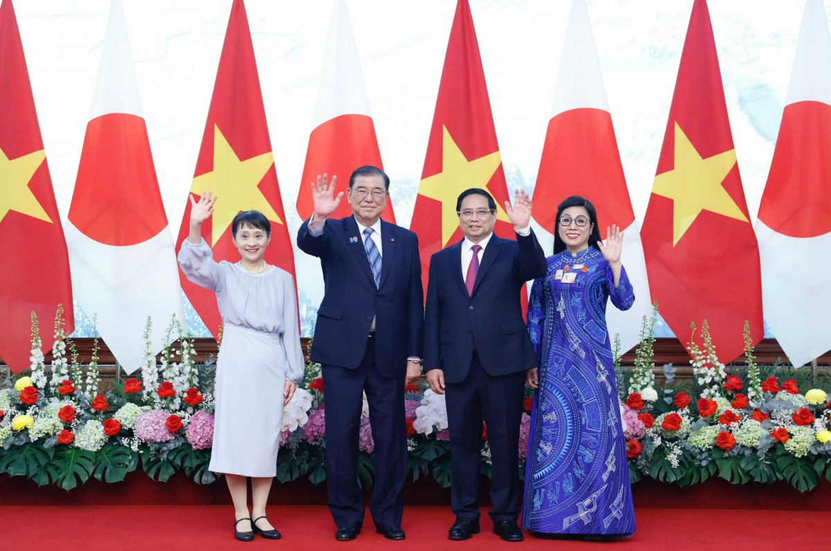 Phiên bản chính thức của 555Win Phạm Minh Chính chủ trì Lễ đón Phiên bản chính thức của 555Win Nhật Bản Ishiba Shigeru