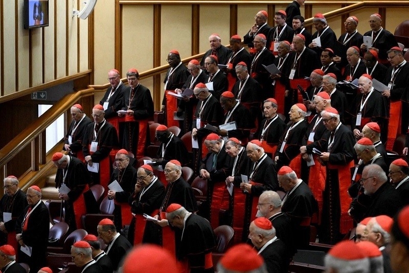 vatican cong bo ngay to chuc mat nghi hong y bau tan giao hoang