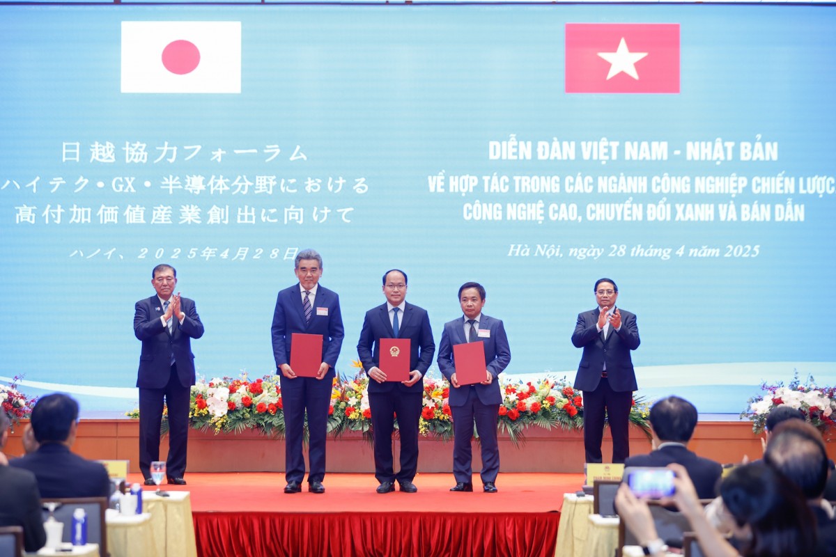 Việt Nam - Nhật Bản gia tăng hợp tác về công nghệ cao, bán dẫn