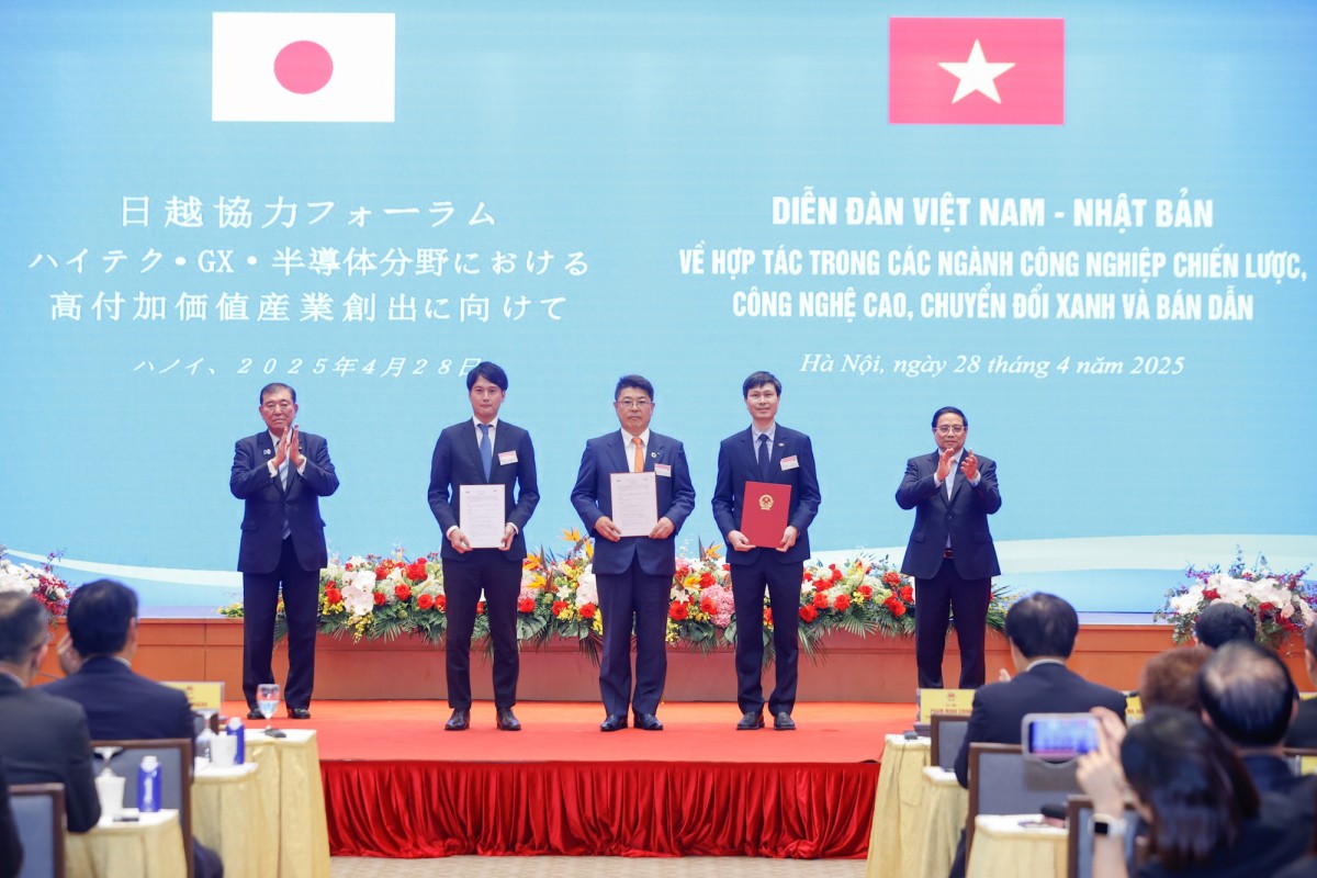 Việt Nam - Nhật Bản gia tăng hợp tác về công nghệ cao, bán dẫn