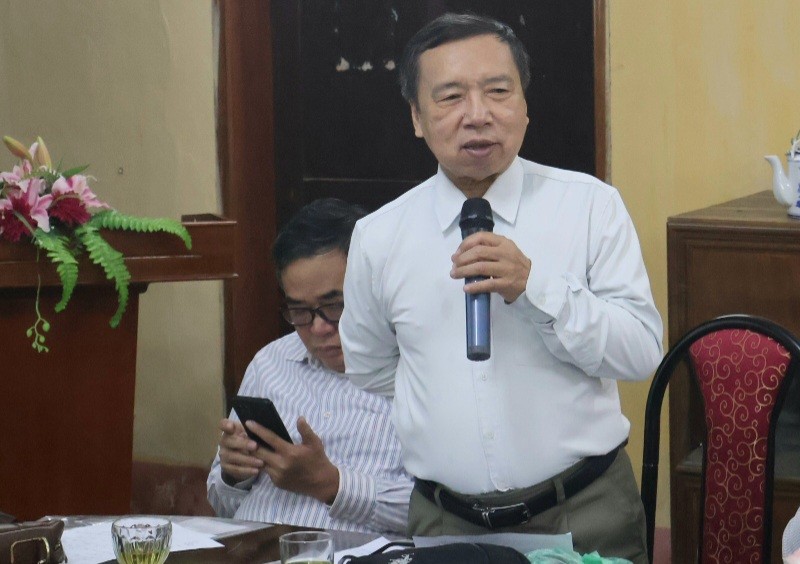 PGS.TS. Tống Trung Tín, Chủ tịch Hội Khảo cổ học Việt Nam phát biểu tại hội nghị.