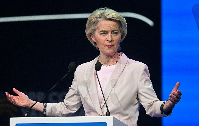 Chủ tịch Ursula von der Leyen phát biểu tại Valencia ngày 29/4. Ảnh: Getty