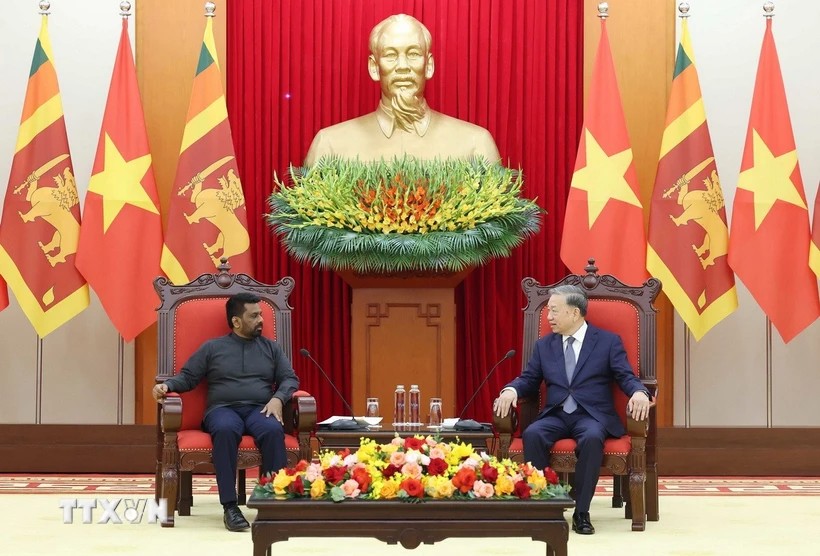 Tổng Bí thư Tô Lâm và Tổng thống Anura nhất trí tiếp tục tăng cường tin cậy giữa hai quốc gia và hai Đảng cầm quyền; thúc đẩy trao đổi đoàn cấp cao và các cấp