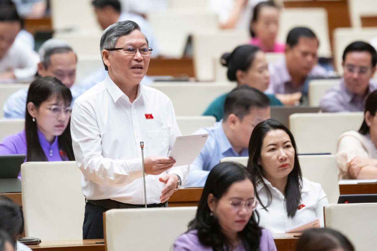 Nghị trường 'nóng lên' về chuyện dạy thêm, học thêm