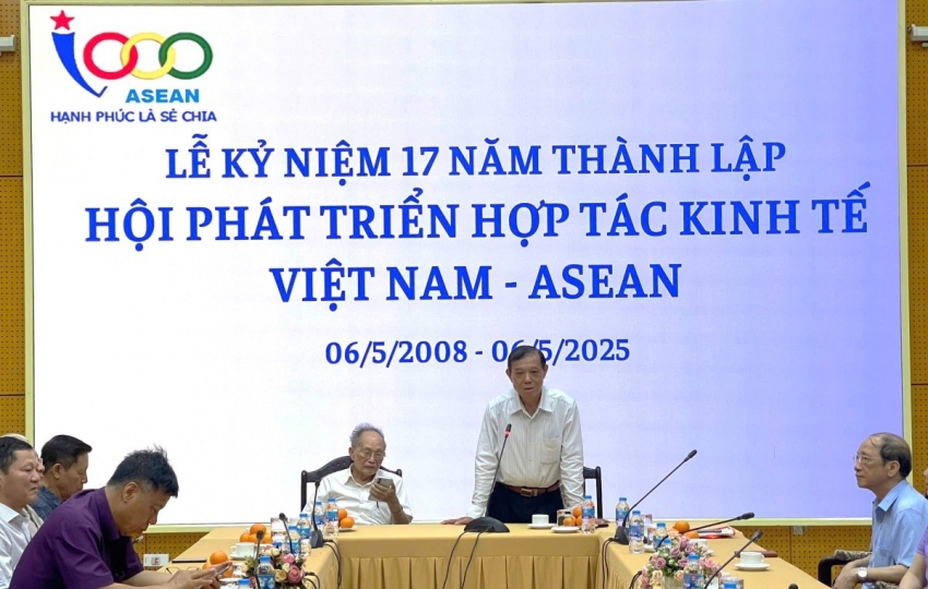 Hội VASEAN kỷ niệm 17 năm thành lập