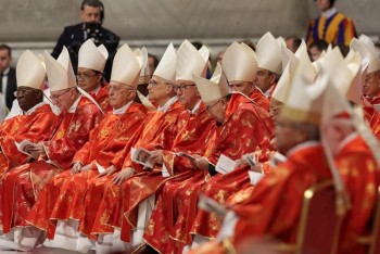 Vatican bắt đầu mật nghị Hồng y bầu tân Giáo hoàng