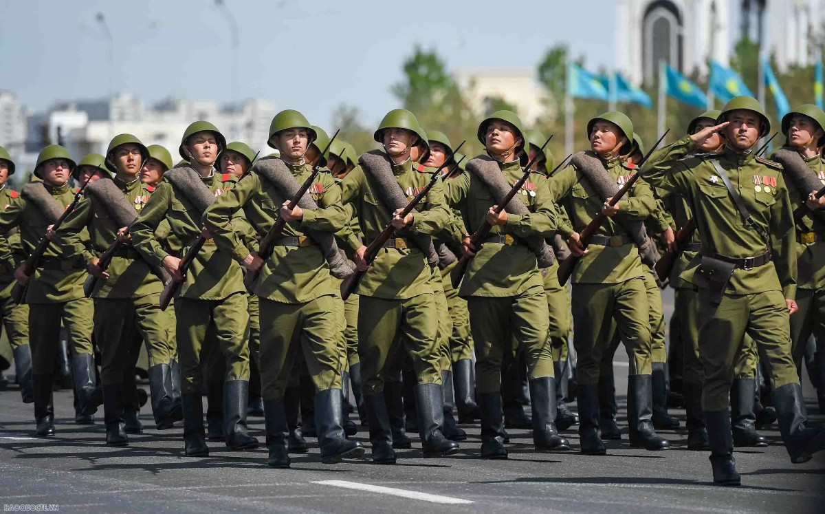 Lễ duyệt binh mừng 80 năm chiến thắng trong chiến tranh Vệ quốc Vĩ đại của nhân dân Kazakhstan. Ảnh: Báo Quốc tế.