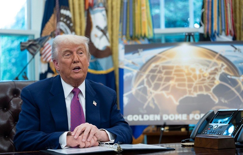 Tổng thống Trump công bố dự án Vòm Vàng ngày 20/5. Ảnh: Bloomberg
