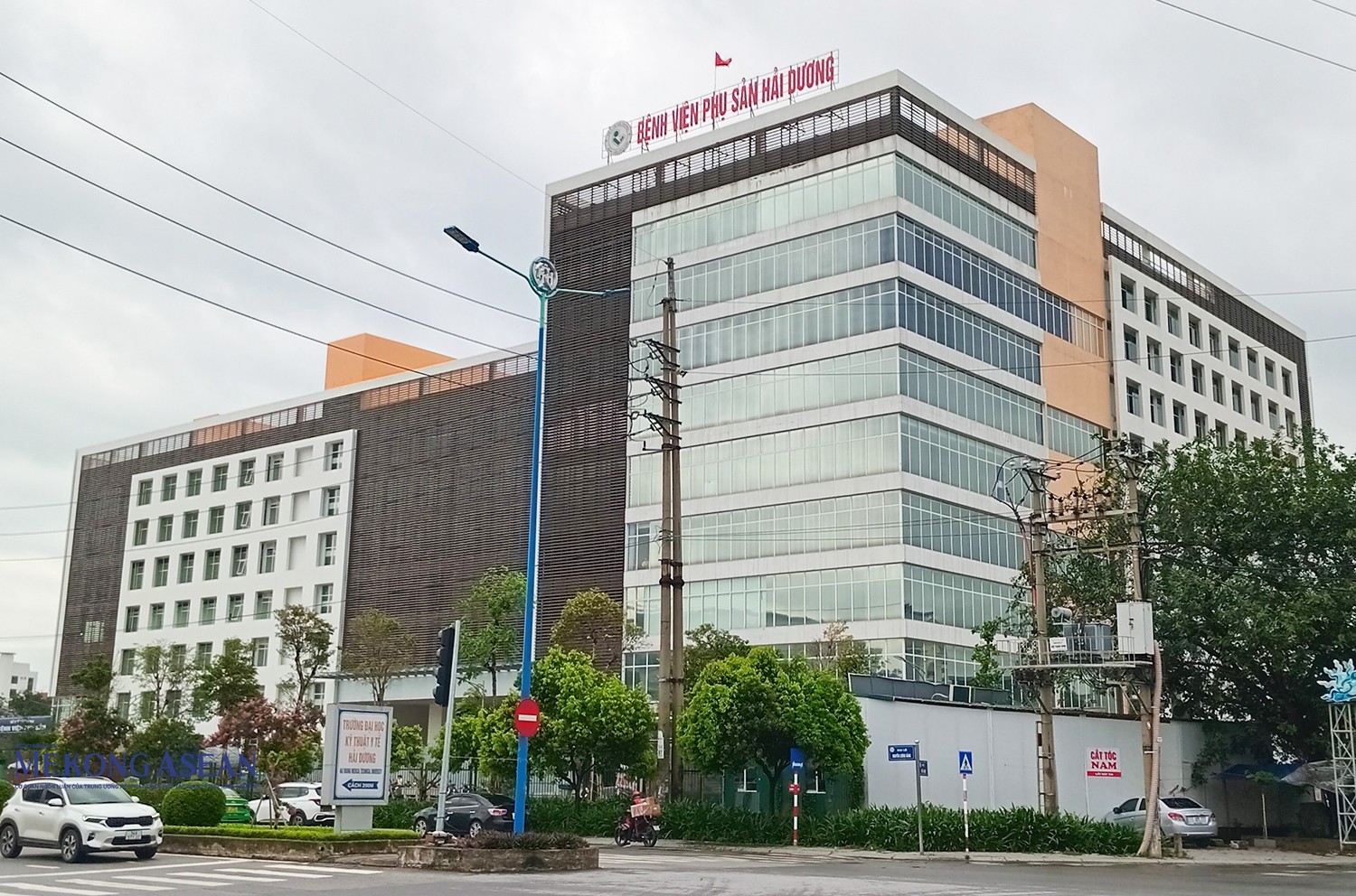 Dự án đầu tư xây dựng Bệnh viện Phụ sản Hải Dương giai đoạn II, địa điểm tại số 225 đường Nguyễn Lương Bằng, thành phố Hải Dương. Nhà thầu thi công dự án là Liên danh Công ty HUDIC - UDIC - HBH - Trường Giang Đông Á - BH PETROLIMEX (PJICO).