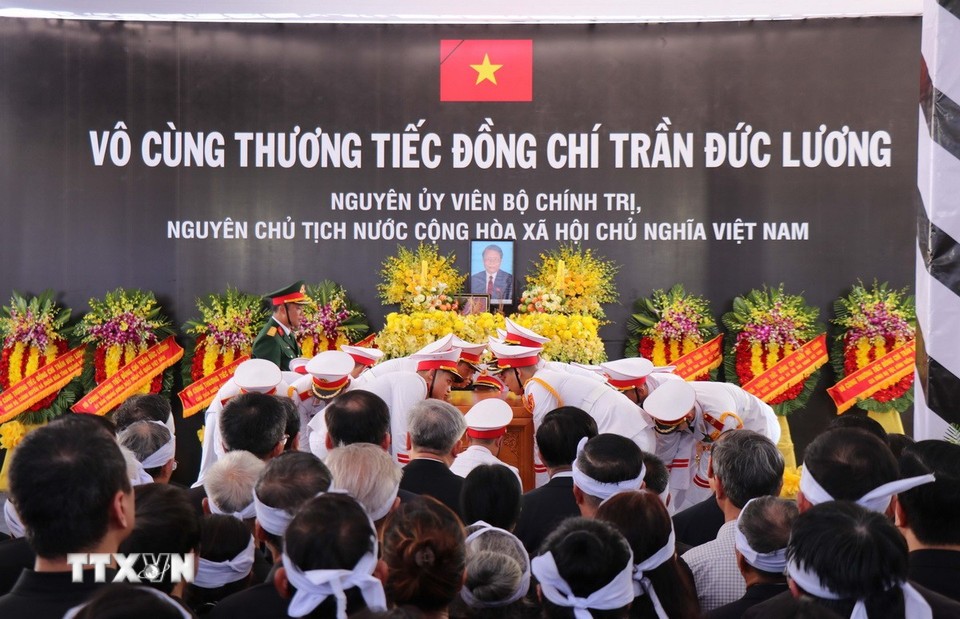 Lễ an táng nguyên Chủ tịch nước Trần Đức Lương tại quê nhà Quảng Ngãi
