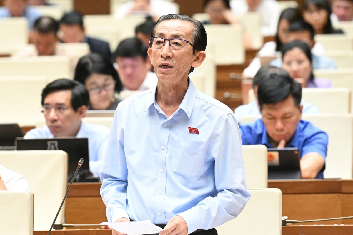 'Phung phí tiền ngân sách vào các dự án nhỏ lẻ, khi cần làm việc lớn lại khó khăn'