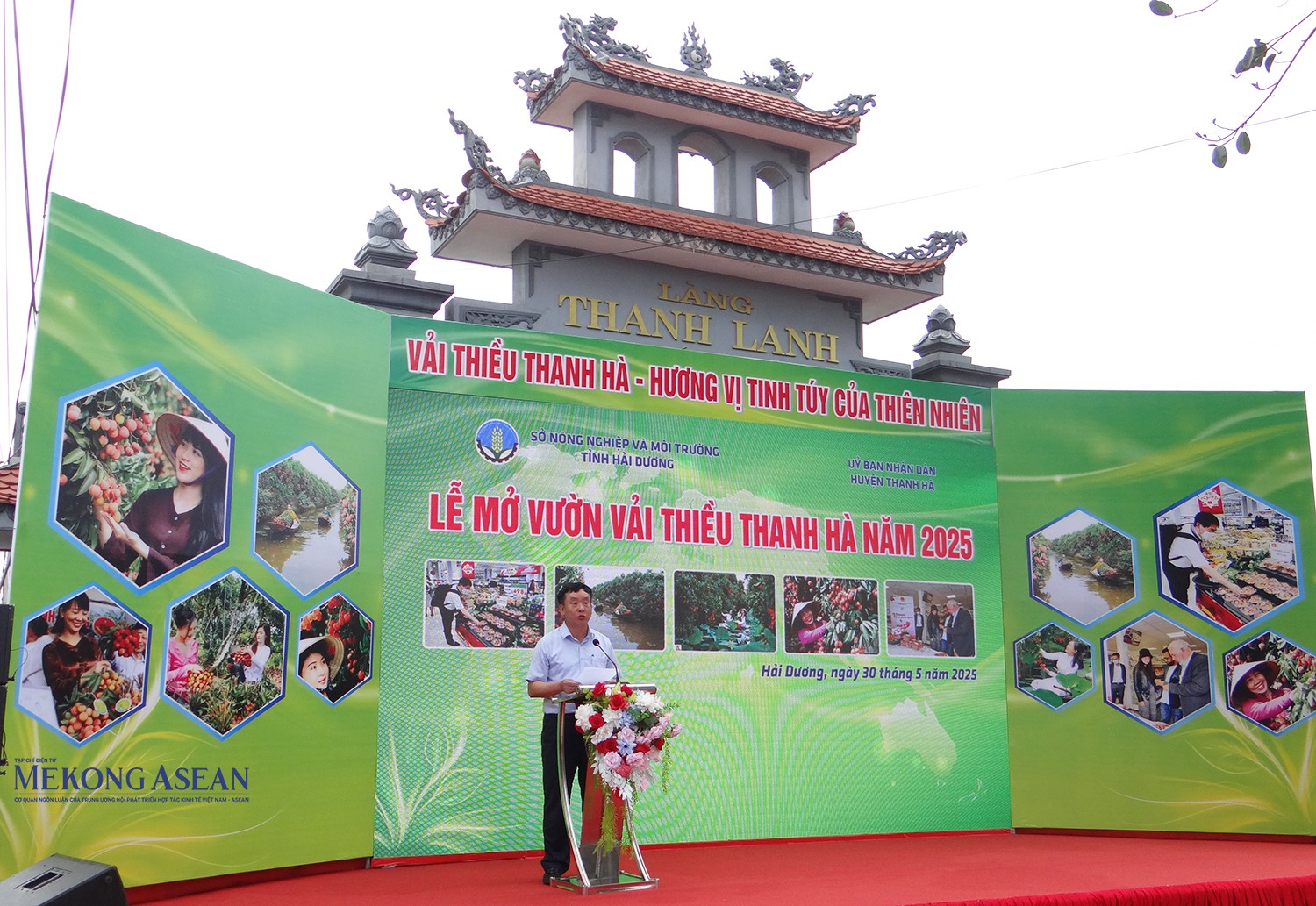 Ông Trần Văn Quân, Phó Chủ tịch UBND tỉnh Hải Dương phát biểu tại lễ mở vườn vải Thanh Hà, tại thôn Thanh Lanh, xã Thanh Quang.