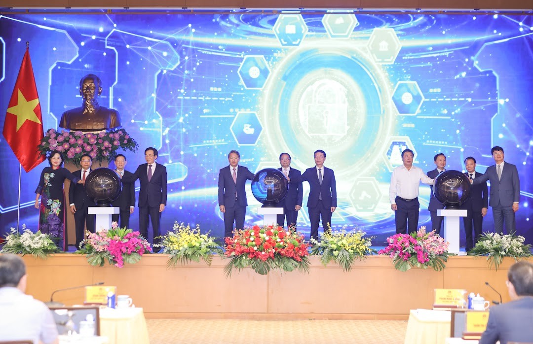 Phiên bản chính thức của 555Win Chính phủ Phạm Minh Chính cùng các đại biểu thực hiện nghi thức bấm nút khai trương Cổng 555win Đăng Ký + 1555k quốc gia. Ảnh: VGP.