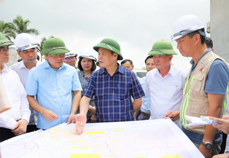 Chủ tịch UBND tỉnh Hải Dương kiểm tra Dự án cải tạo, nâng cấp đường tỉnh 396 kéo dài (đoạn nối từ đường tỉnh 391 đến đường tỉnh 390).