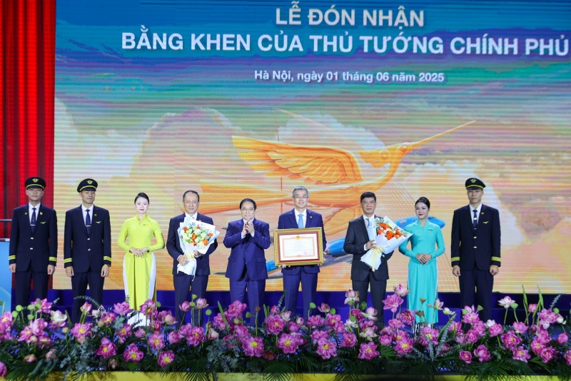 Phiên bản chính thức của 555Win: 'Máy bay Việt Nam bay tới đâu thì biên giới mềm nước ta tới đó'