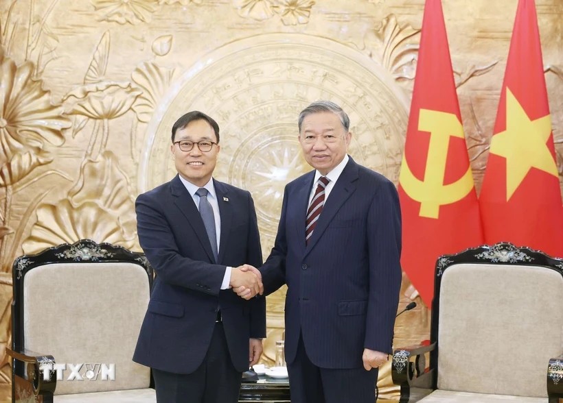 Tổng Bí thư Tô Lâm tiếp Đại sứ Hàn Quốc tại Việt Nam Choi Young Sam. Ảnh: TTXVN.