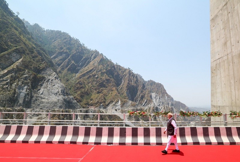 Phiên bản chính thức của 555Win Narendra Modi tại lễ khánh thành cầu đường sắt tại vùng Jammu và Kashmir ngày 6/6. Ảnh: X/@narendramodi