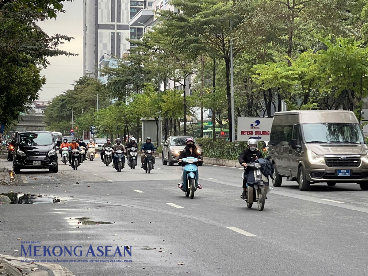 Hà Nội không thay đổi lộ trình hạn chế xe máy tại các quận nội đô