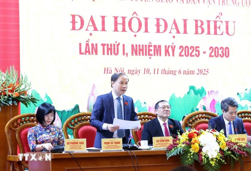 Phó Trưởng Ban Tuyên giáo và Dân vận Trung ương 