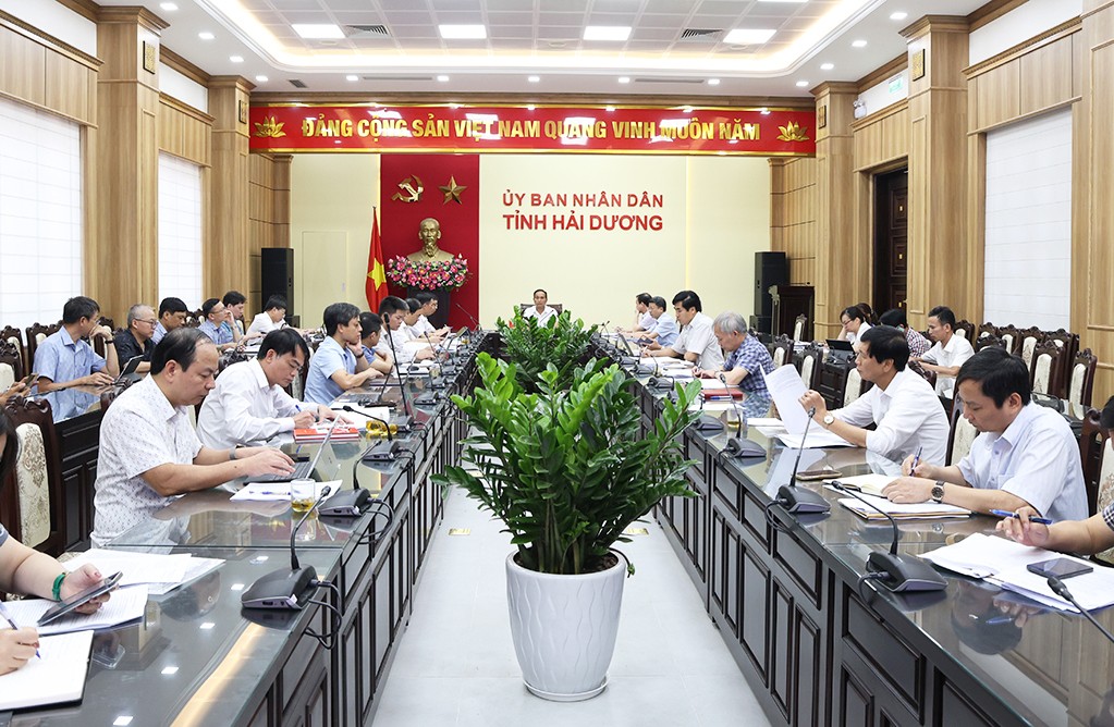 Quang cảnh buổi làm việc.