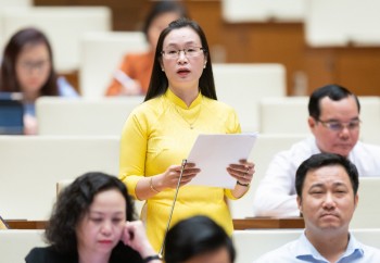 Bộ trưởng: Không cấm dạy thêm nhưng cần toàn tâm toàn ý dạy chính