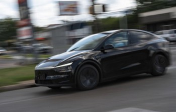 Tesla thử nghiệm dịch vụ taxi lái tự động tại Texas