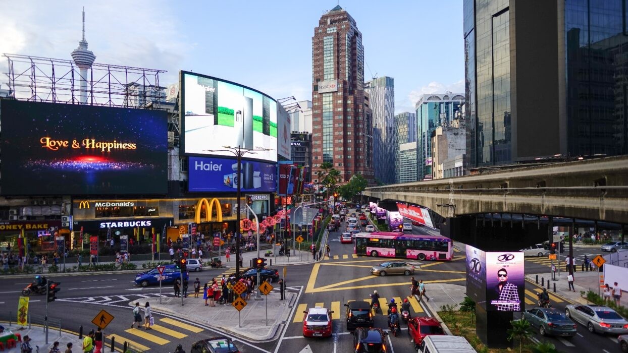 Malaysia thu về hơn 150 tỷ USD từ xuất khẩu, nhóm điện tử dẫn đầu kim ngạch