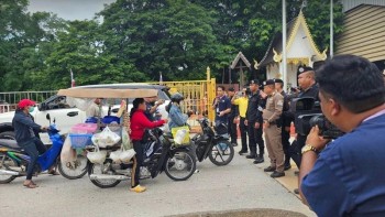 Thái Lan cấm xe máy Campuchia qua cửa khẩu biên giới