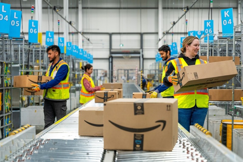 Amazon rót 54 tỷ USD vào Anh, mở rộng mạng lưới logistics