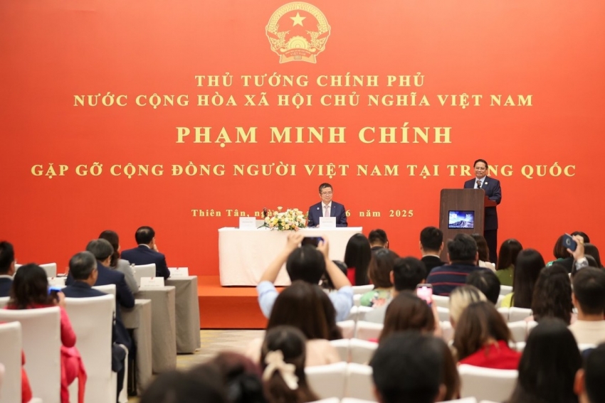 Thủ tướng gặp gỡ cộng đồng người Việt Nam tại Trung Quốc