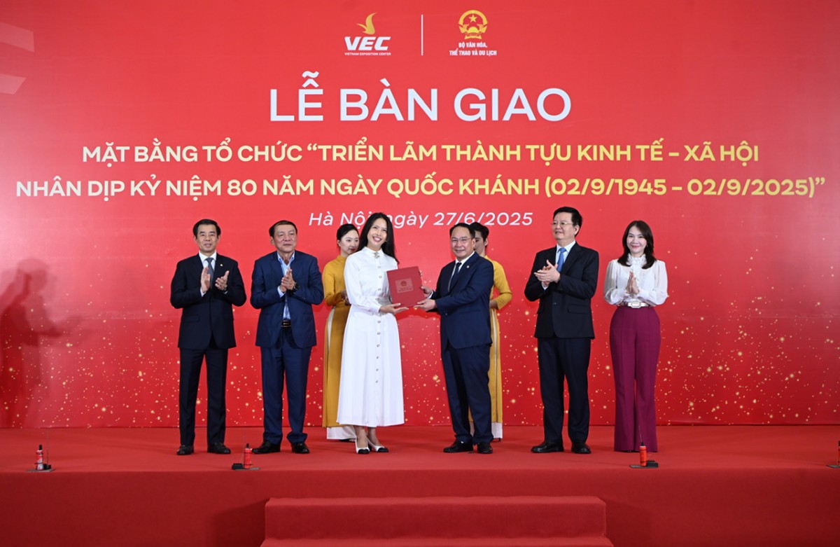 Vingroup bàn giao mặt bằng Trung tâm Triển lãm Việt Nam sau 10 tháng thi công