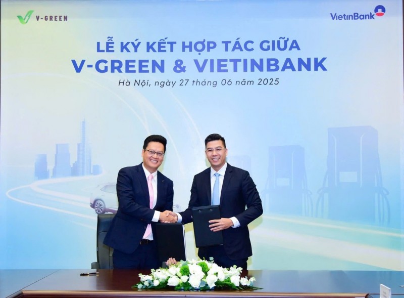 V-GREEN và VietinBank hợp tác cung cấp gói tín dụng 4.000 tỷ đồng hỗ trợ phát triển hạ tầng trạm sạc ô tô điện VinFast. Nguồn: VinFast.