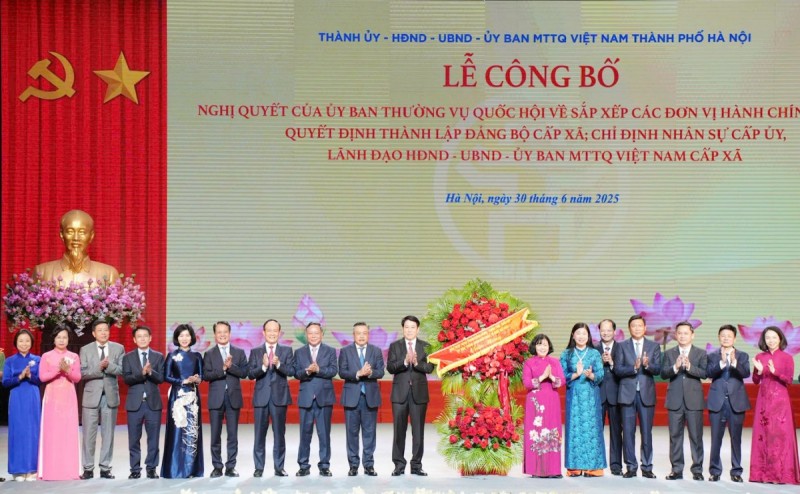 Chủ tịch nước: Bộ máy mới của Hà Nội phải tinh, gọn, phục vụ nhân dân tốt hơn