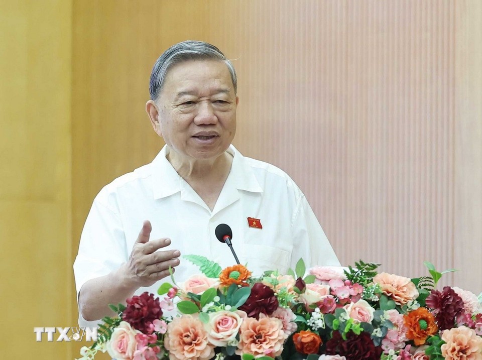 Tổng Bí thư Tô Lâm tiếp xúc cử tri, động viên cán bộ, viên chức Hà Nội