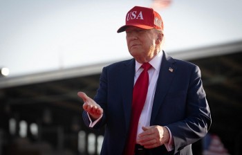 Tổng thống Trump ký thư áp thuế gửi 12 quốc gia