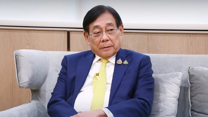 Ông Pichai Chunhavajira trong cuộc phỏng vấn với Bloomberg ngày 6/7. Ảnh: Nation Thailand